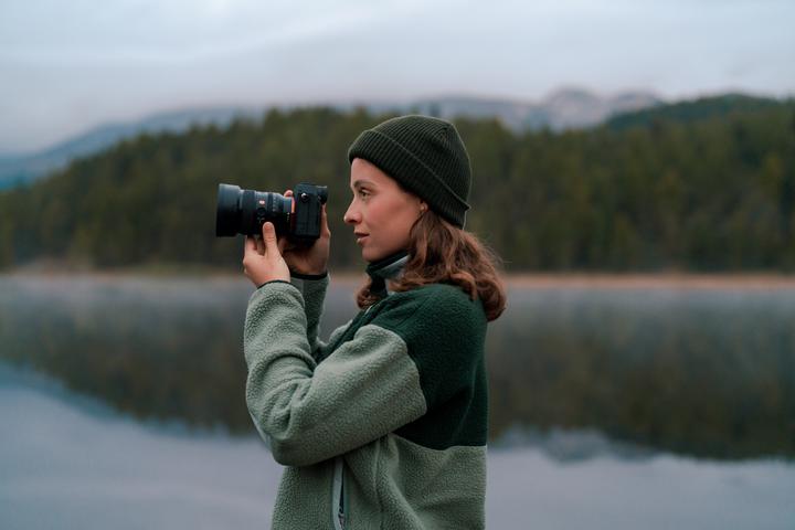 Produktbild Sony Alpha 7 IV (28 - 70 mm, 33 Mpx, Vollformat)
