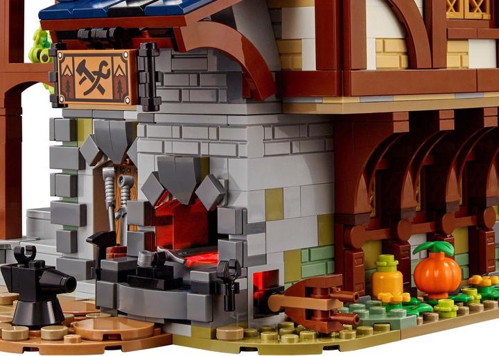 Actual product image LEGO Medieval forge (21325, LEGO Ideas, LEGO Rare Sets)