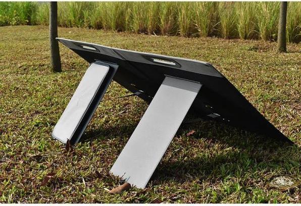 Produktbild Revolt Faltbares Solarpanel, 2 monokristalline Zellen (100 W, 6.20 kg)