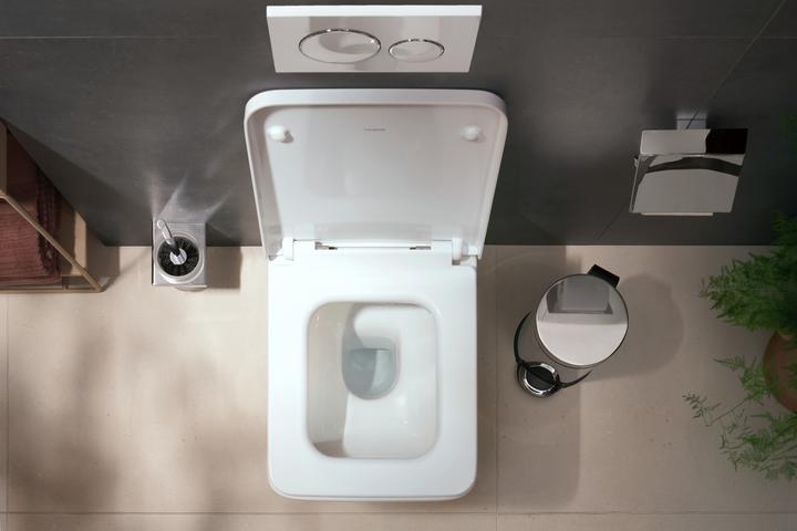 Actual product image hansgrohe EluPura Original Q wall-hung WC, SmartClean, AquaChannel Flush, 360x640mm