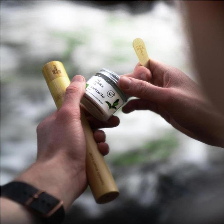 Immagine prodotto The Humble Co. Dentifricio in barattolo di vetroFresco (50 ml)