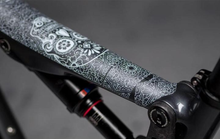 Image du produit Dyedbro Kit de protection de cadre - Día de Muertos - White Gloss