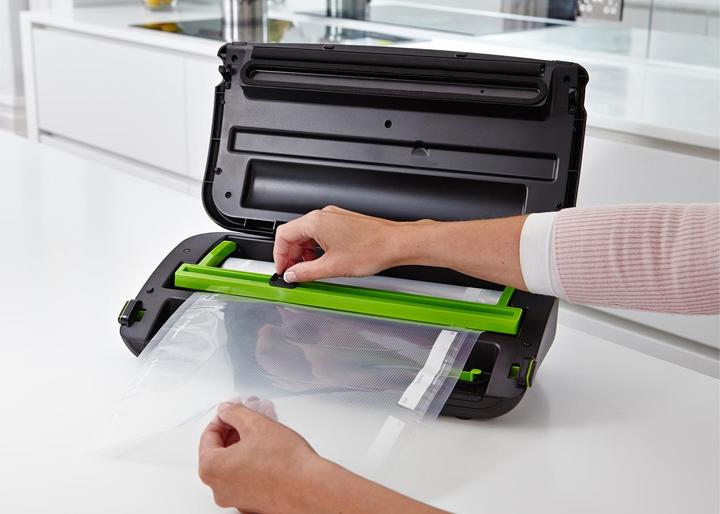 Actual product image FoodSaver Ffs002x