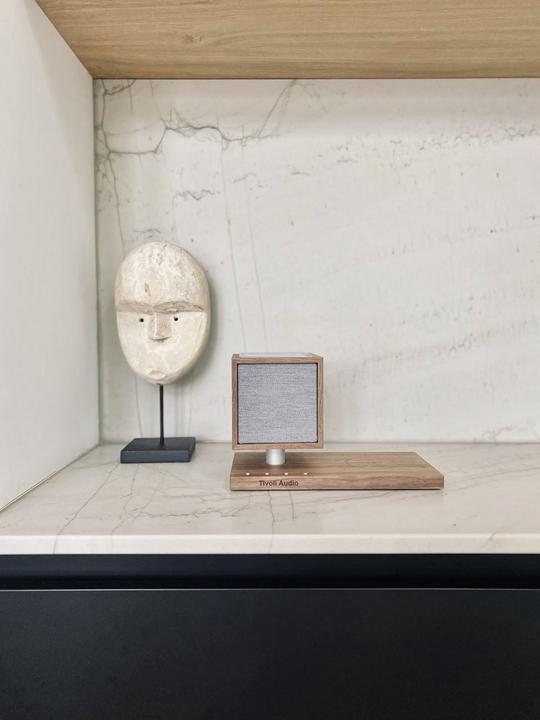 Actual product image Tivoli Audio Revive Walnut/Grey (Electrical connection)