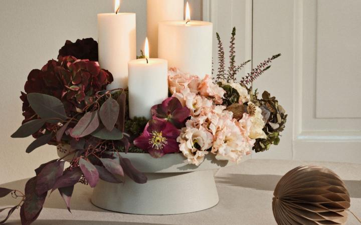 Actual product image Broste Copenhagen Holger candle plate aluminium Ø 35 cm