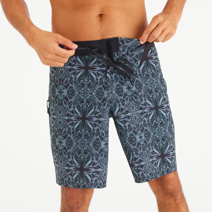 Produktbild Olaian Boardshorts Herren lang Itzblack 900 19" schwarz (46)