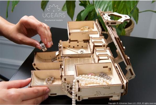 Image du produit Ugears Cercueil antique (185 pièces)