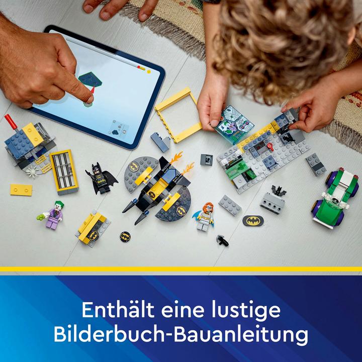 Produktbild LEGO Bathöhle mit Batman, Batgirl und Joker (76272)