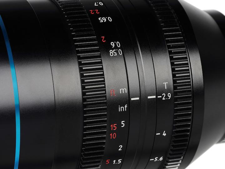 Actual product image Sirui Venus E150 150mm T2.9 1.6x Full-Frame Anamorphic lens(E mount) (full size)