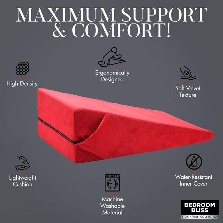 Produktbild Bedroom Bliss Large Love Cushion Rot