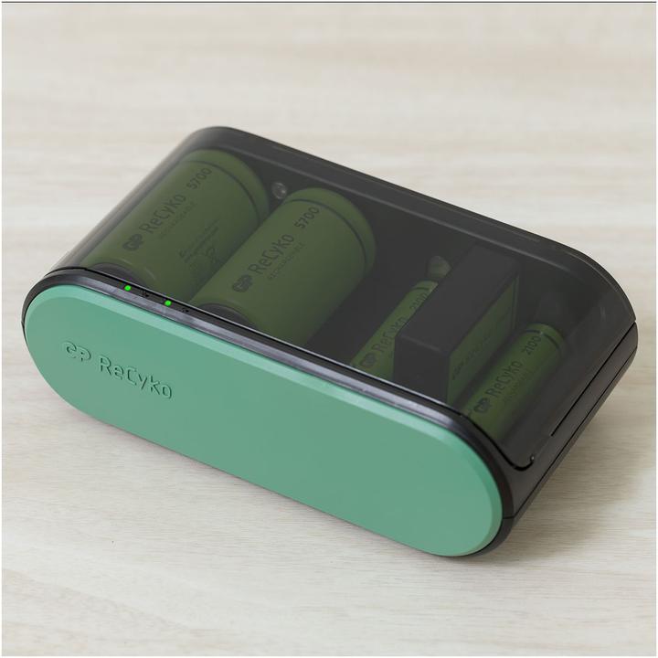 Produktbild GP Batteries ReCyko Universal Ladegerät AA/AAA/C/D/9V Akkus NEU (1 Stk., D, AAA, AA, C, 9V Block, 2100 mAh, Akku)
