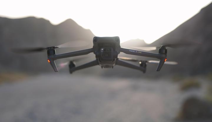 Actual product image DJI Mavic 3 Cine Premium Combo (46 min, 899 g, 20 Mpx)