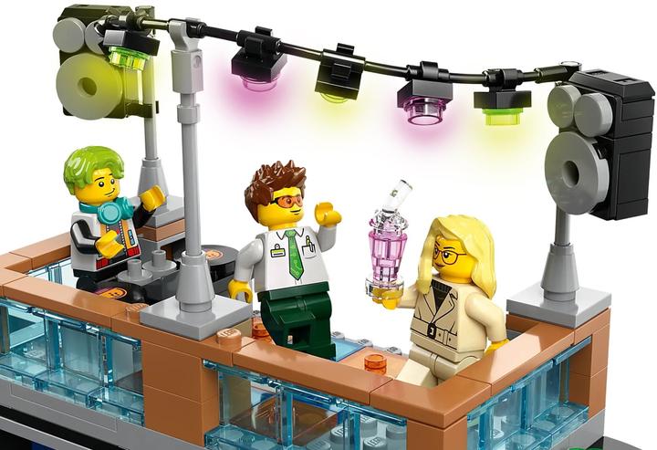 Produktbild LEGO Stadtzentrum (60380, LEGO City)