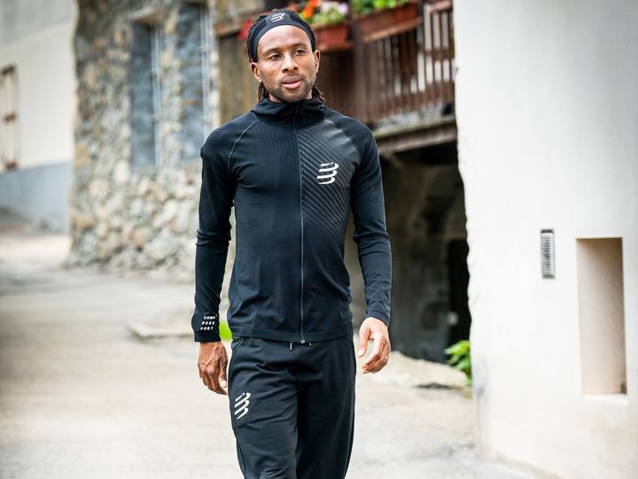 Immagine prodotto Compressport Felpa con cappuccio 3D Thermo Seamless Zip (L)