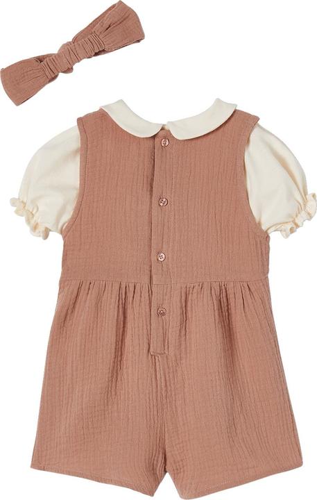Dusky pink