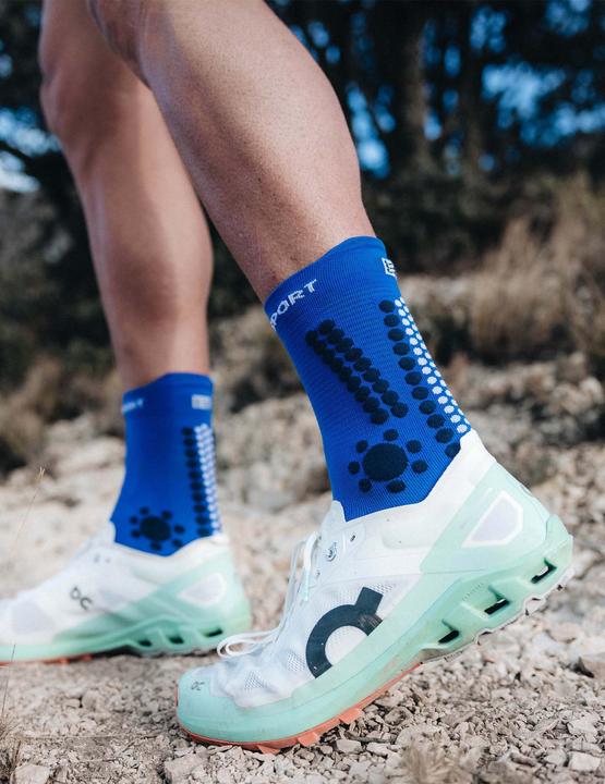 Actual product image Compressport Pro Racing Socks v4.0 Trail (42 - 44)
