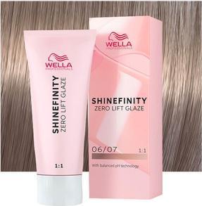 Immagine prodotto Wella Shinefinity Colore Demi-Permanente per Capelli Noce Profondo 06/07 Biondo Scuro Naturale Sabbia 60ml (06, 07 Biondo scuro naturale sabbia)