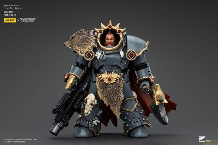 Produktbild Joy Toy Warhammer The Horus Heresy Actionfigur 1/18 Space Wolves Hvarl Red-Blade 14 cm