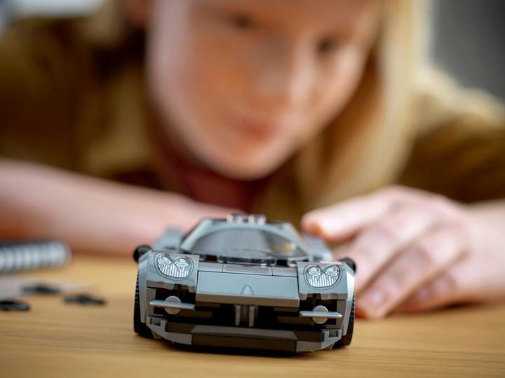 Actual product image LEGO Pagani Utopia (76915, LEGO Speed Champions)