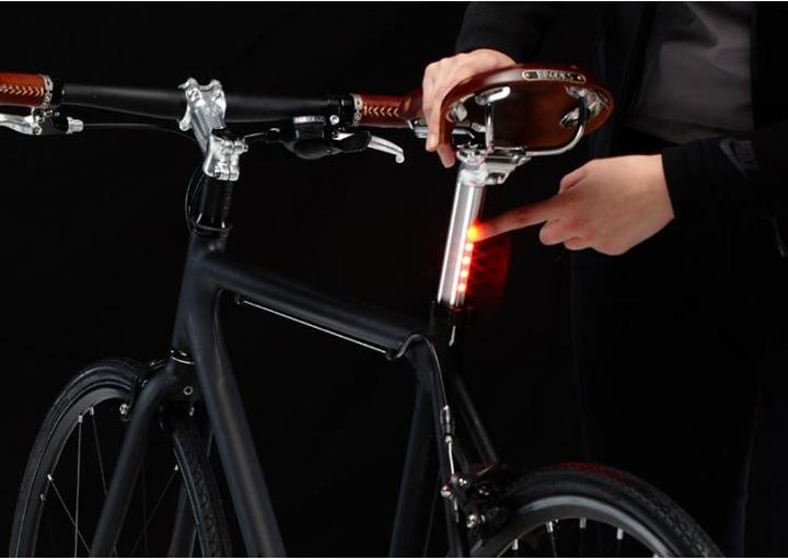 Image du produit Light Skin Tige de selle LED 25.4mm, noire (25.40 mm)