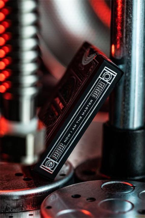 Produktbild Bicycle Star Wars Spielkarten Silver Edition Dark Side (Englisch)