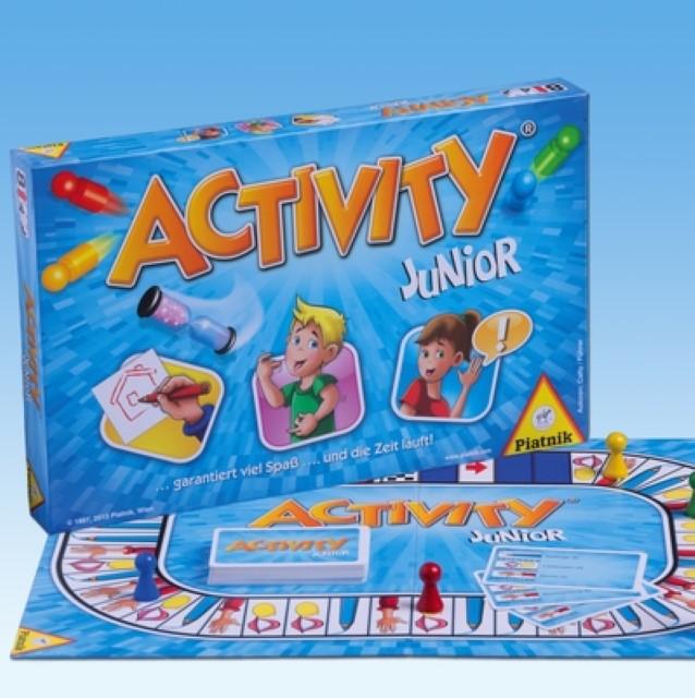 Actual product image Piatnik Activity Junior (German)