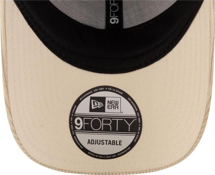 Actual product image New Era 9Forty Strapback Kord Cap - UFC MMA creme beige