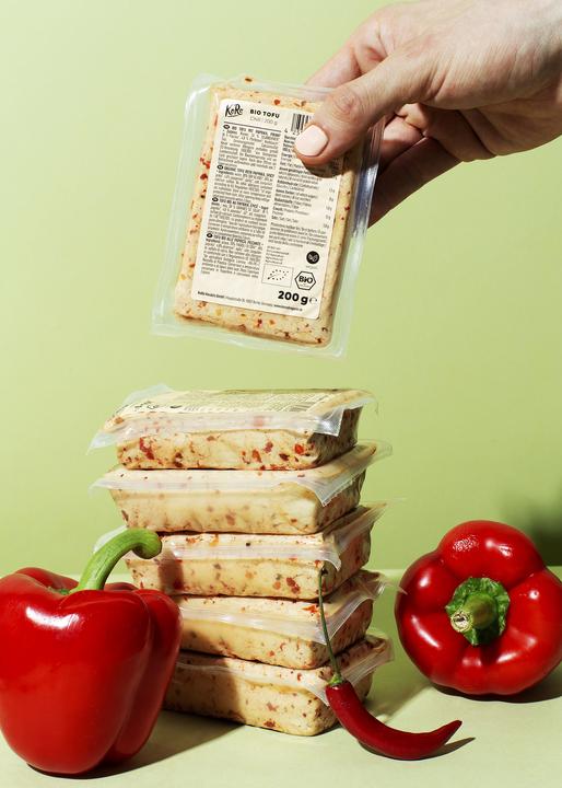 Produktbild KoRo Bio Tofu mit Paprika, pikant (1200 g)