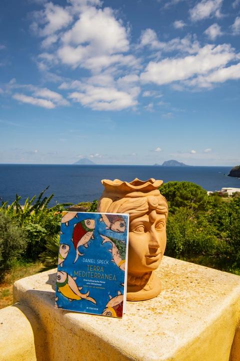 Immagine prodotto Terra Mediterranea (Tedesco, Daniel Bacon, 2022)