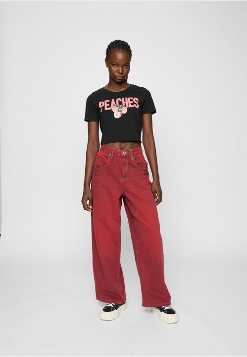 Actual product image Miss Tee Peaches Cropped Tee - 105763 (XS)