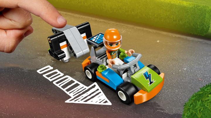 Actual product image LEGO car wash (41350, LEGO Friends)