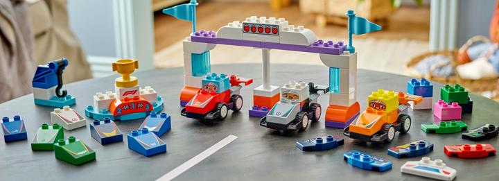 Produktbild LEGO F1 Team Rennautos mit Rennfahrern (10445)