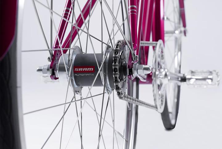 Actual product image Bombtrack Trinity Lady (43 cm)