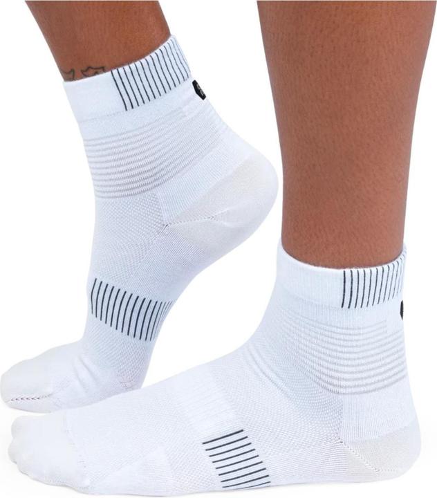 Produktbild On Running Women's Ultralight Mid Sock (XS)