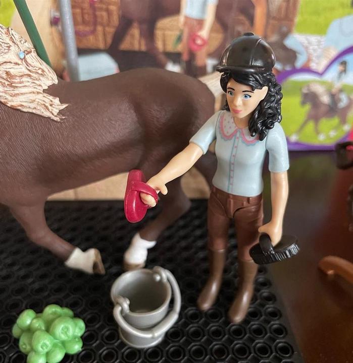 Image du produit Schleich Box de lavage pour chevaux avec Emily et Luna von Hor