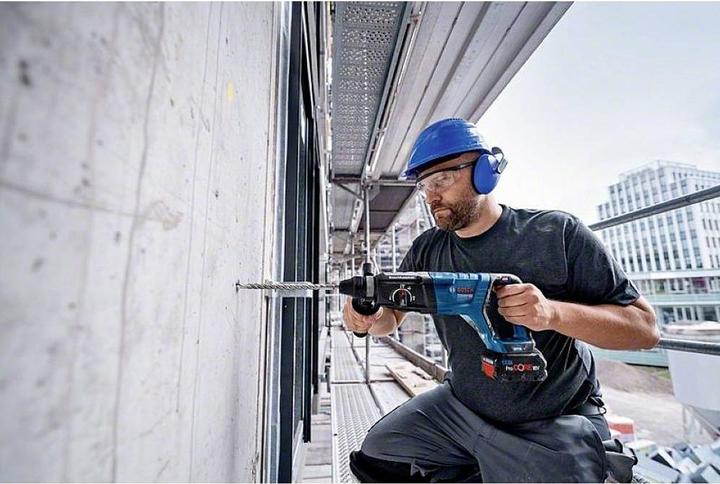 Produktbild Bosch Professional Akku-Bohrhammer mit SDS plus GBH 18V-28 DC mit 1 Zus.Handgr., Tiefenanschlag (Akkubetrieb)