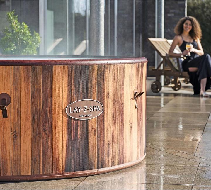 Actual product image Bestway Lay-Z-Spa Helsinki 180x66cm Airjet (7 pers.)