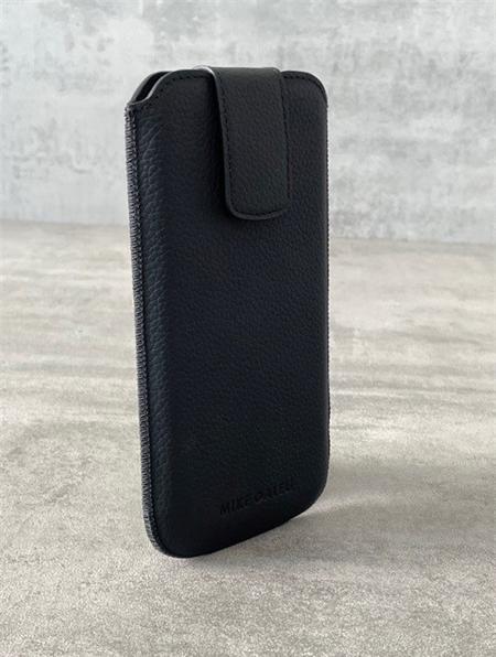 Produktbild Mike Galeli Pouch-Style Echtleder bis 6.1 Pat 6.1 black (Apple iPhone 11 Pro, Apple iPhone XR, Apple iPhone 8, Apple iPhone XS, Apple iPhone SE (2nd Gen))