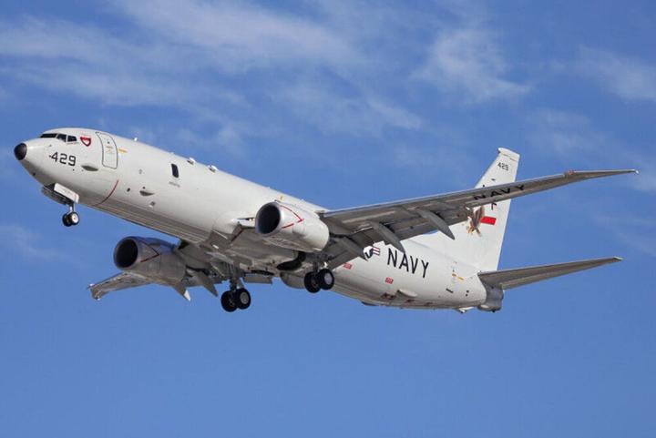Produktbild Big Planes Kits Boeing P-8A Poseidon