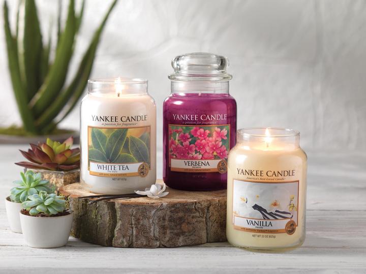 Actual product image Yankee Candle Vanilla (104 g)