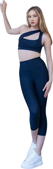Actual product image Lismina 947 Capri Leggings (M)
