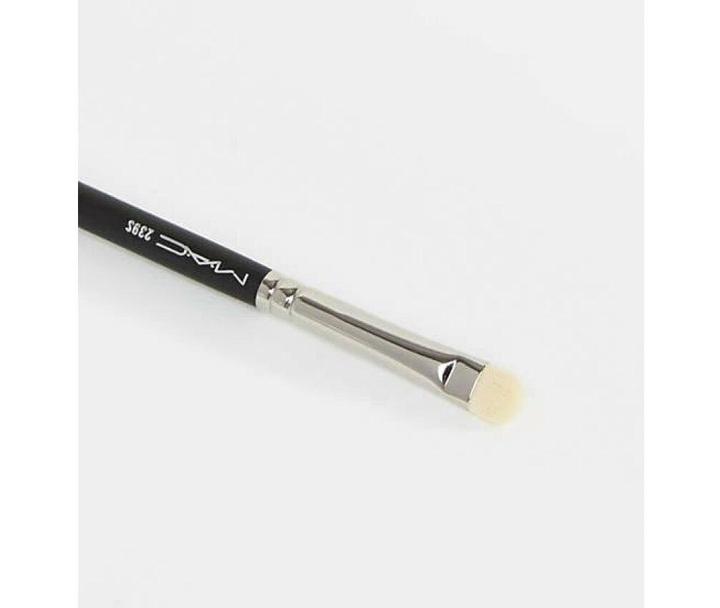 Produktbild MAC Cosmetics 239S Eye Shading Brush (Augenbrauen)