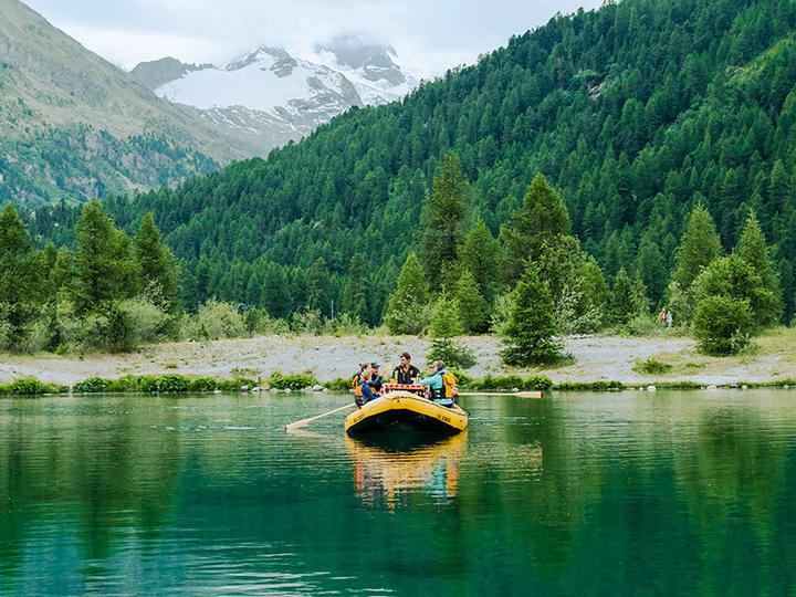 Actual product image Smartbox Raclette enjoyment on a rafting boat in the Engadin for 4 people (4 pers.)