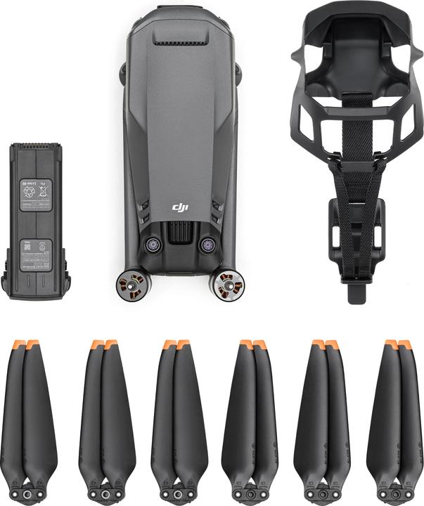 Produktbild DJI Mavic 3 Classic (Drohne einzeln) (46 min, 895 g, 20 Mpx)