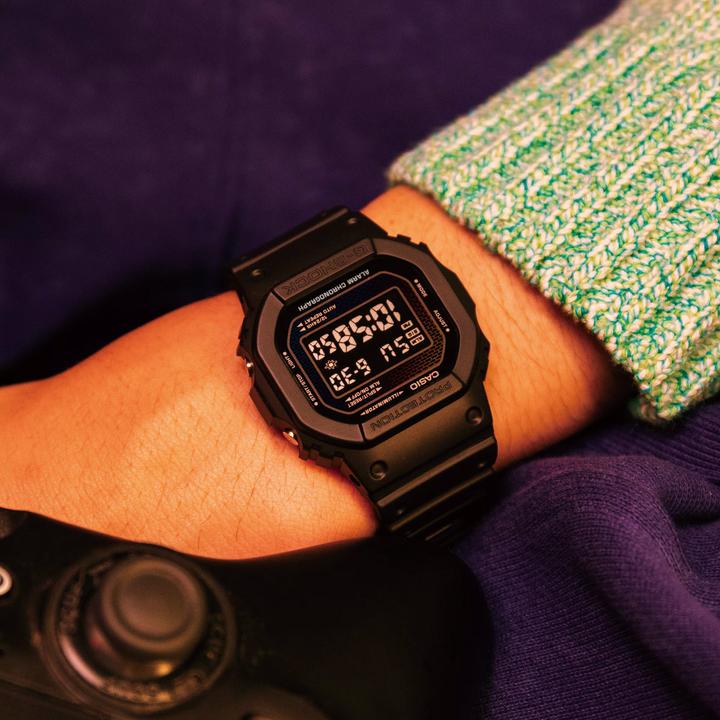 Produktbild G-Shock DW-5600RW-1ER (Chronograph, 42.80 mm)