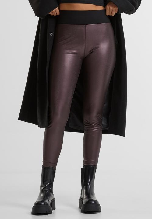 Actual product image Urban Classics Ladies Synthetic Leather High Waist Leggings (4XL)