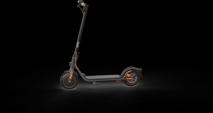 Actual product image Segway-Ninebot F40D (20 km/h, 40 km, 350 W)