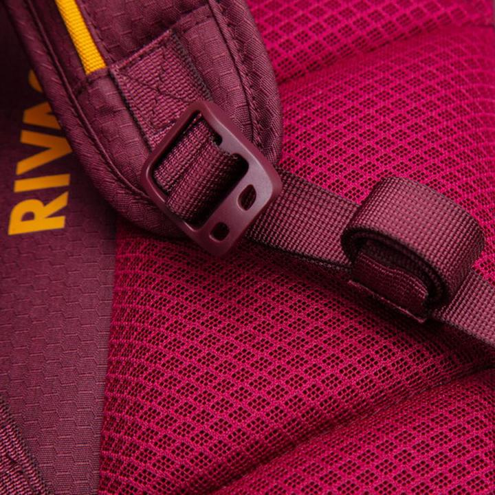 Actual product image Rivacase Burgundy Red 5321 (25 l)