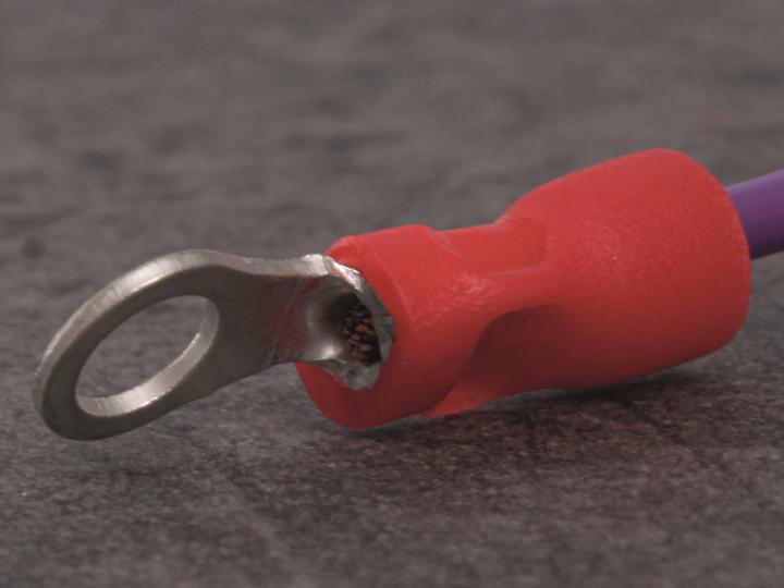 Produktbild Quadrios 22C443 Ringkabelschuh Querschnitt (max.)=1.5 mm² Loch-Ø=6.5 mm Teilisoliert Rot 1 Set