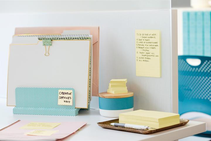 Actual product image Post-it Z-Notes Dispenser (76 x 76 mm)